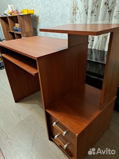 Компьютерный стол