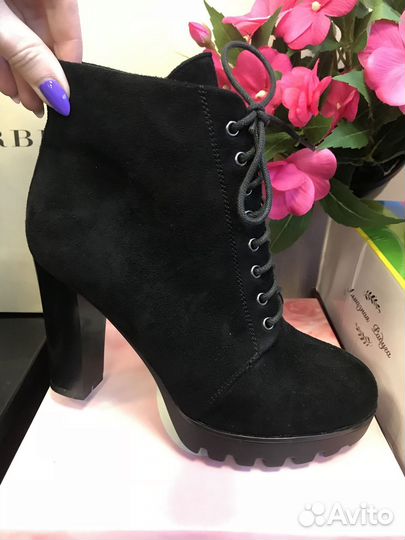 Ботильоны женские замшевые 38 39