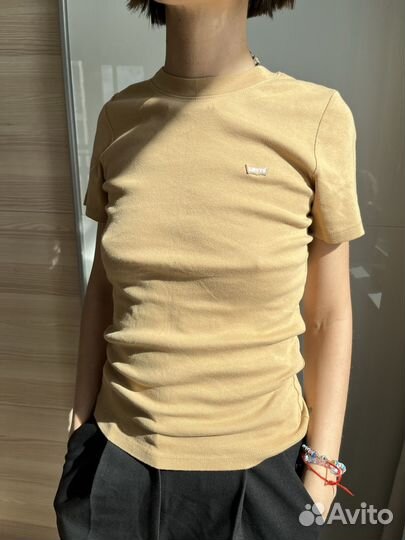 Футболка levis