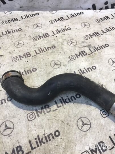 Патрубок системы охлаждения Mercedes OM651
