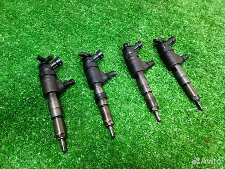 Топливная форсунка Peugeot 307 1,4 HDi