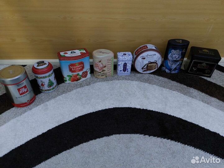 Банка металлическая