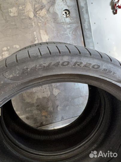 Pirelli P Zero 245/40 R20