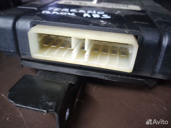 Блок ABS Nissan Terrano D21