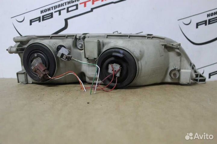 Фара toyota mark II GX100 GX105 JZX100 JZX101 JZX1