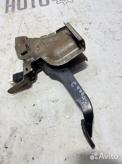 Педаль тормоза Renault Logan 2 K4MA812 2016