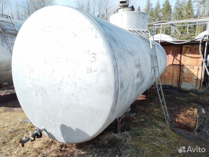 Емкость (цистерна) объемом 25 кбм
