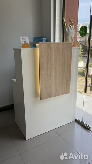 Стойка ресепшн бу с подсветкой