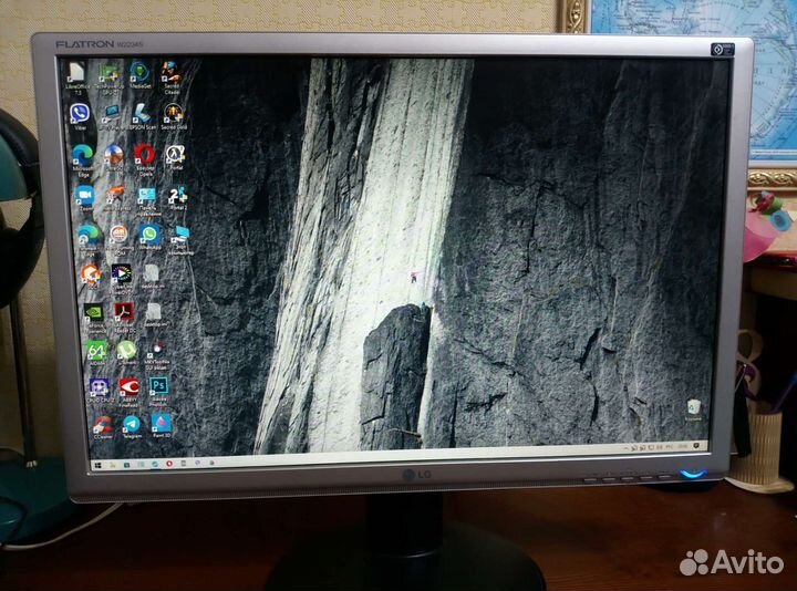 Монитор LG flatron w2234s