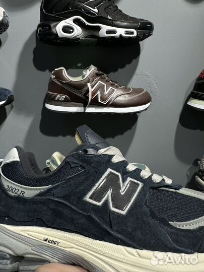 Кроссовки New Balance 2002r