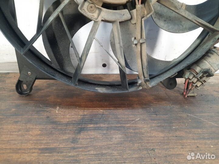 Вентилятор радиатора Opel Astra универсал 1.7