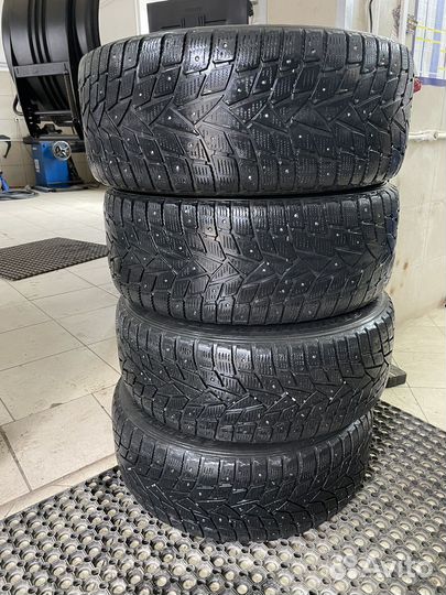 Dunlop Grandtrek Ice 02 255/50 R19 и 285/45 R19