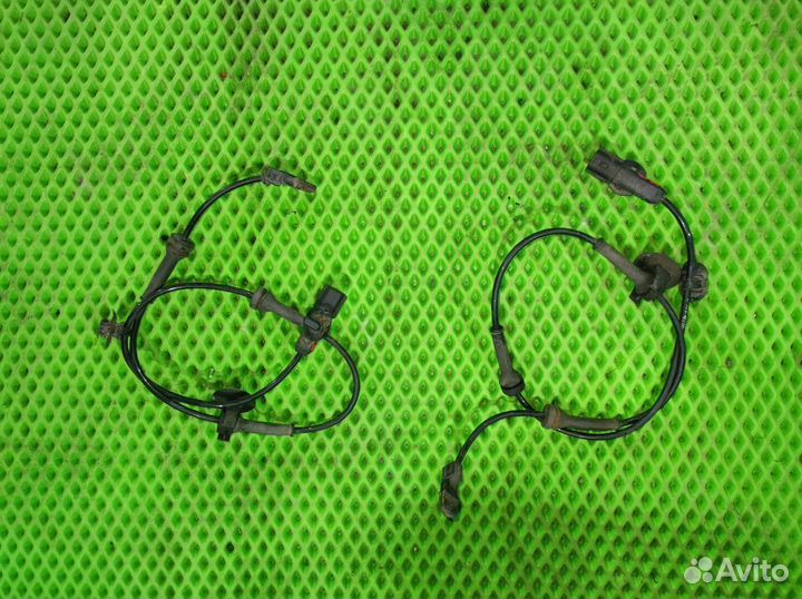 Датчик abs передний Renault Megan 2