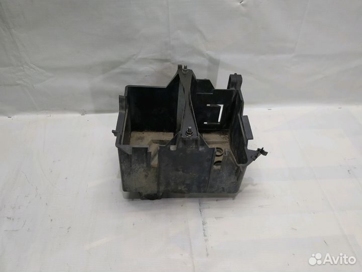 Ford Fusion Fiesta Корпус аккумулятора