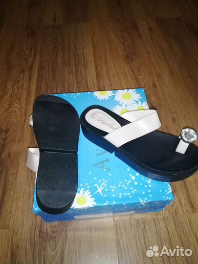 Шлепанцы женские новые 37