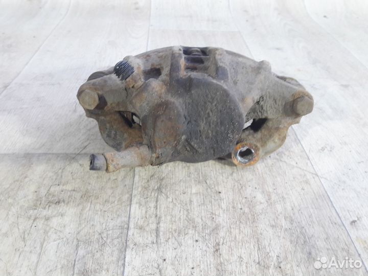 Суппорт тормозной передний правый Audi 80 B3