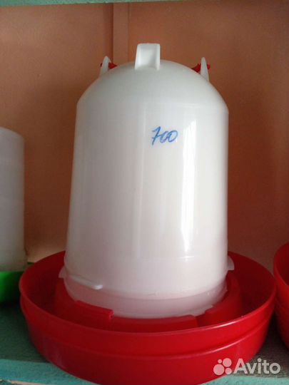 Поилки для кур