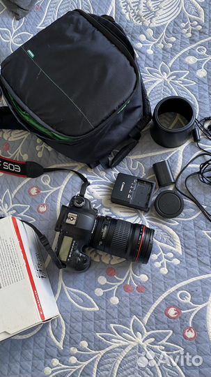 Зеркальный фотоаппарат canon