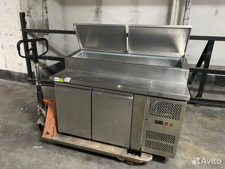 Холодильный стол с саладеттой