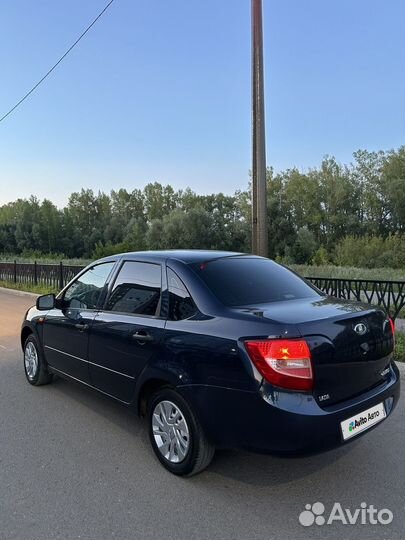 LADA Granta 1.6 МТ, 2013, 195 000 км