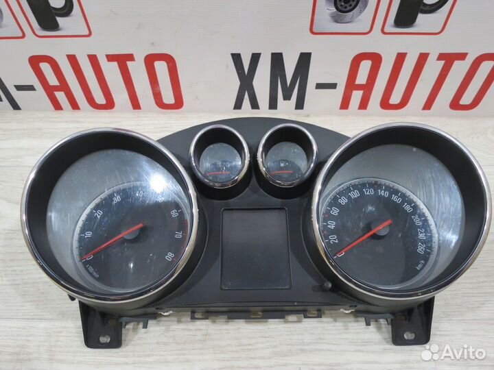 Панель приборов Opel Astra J