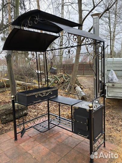 Мангал кованый с крышей
