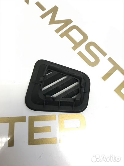 Решётка дефлектора правая Range Rover Land Rover