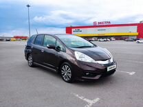 Honda Fit Shuttle 1.3 CVT, 2014, 144 000 км, с пробегом, цена 1 350 000 руб.