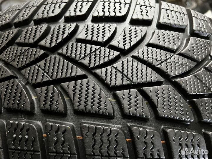 Dunlop SP Winter Sport 3D 235/50 R19