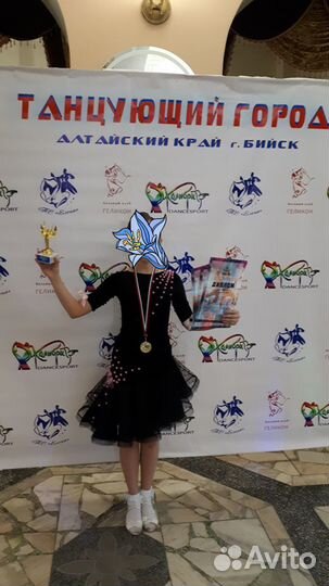 Продам платья для бально-спортивных танцев