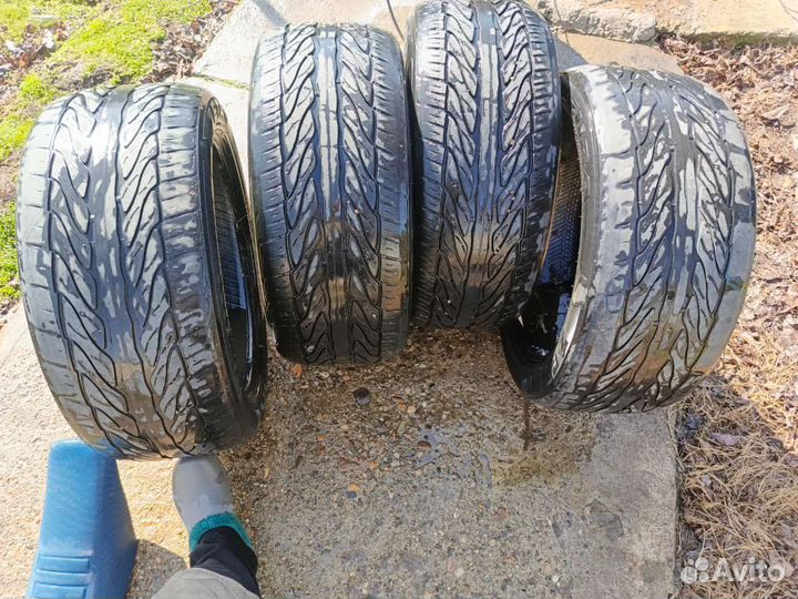 Acustica Challenger 275/45 R20