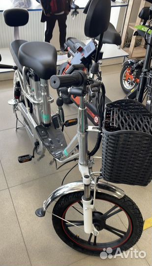 Электросамокат новый