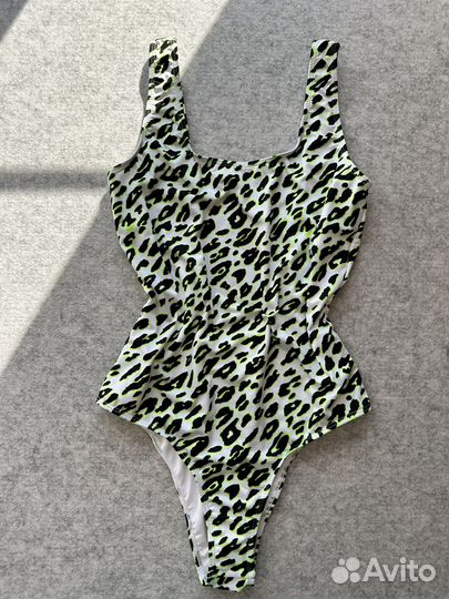 Купальник женский слитный