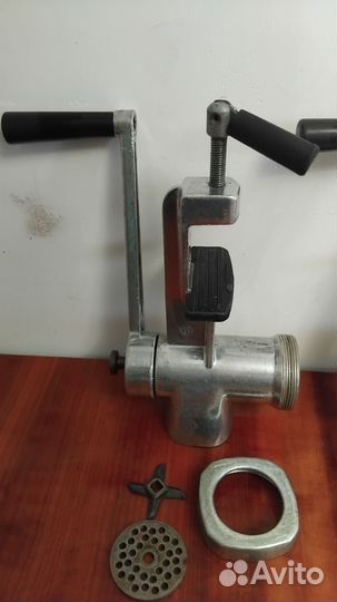 Мясорубка ручная бу