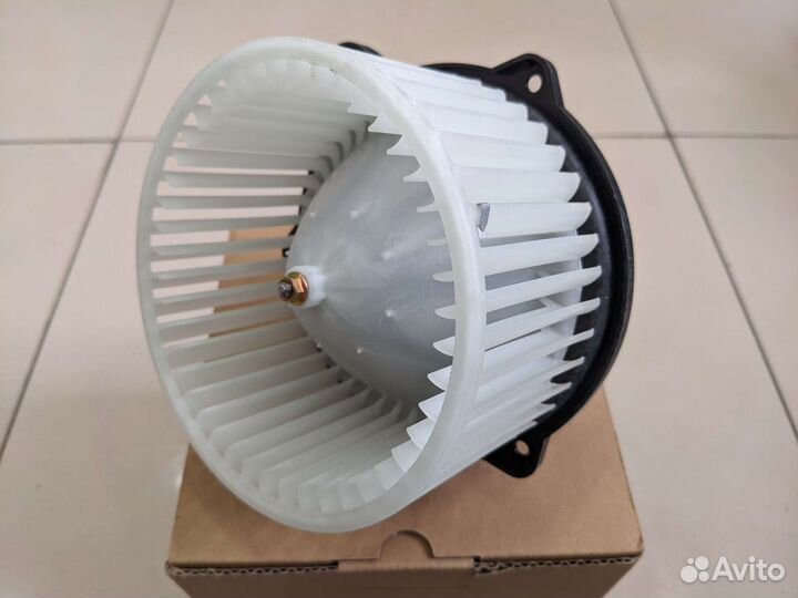 Мотор отопителя mazda BT-50 / ford ranger 06