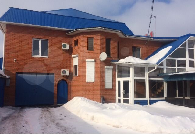 Коттедж 650 м² на участке 12 сот.