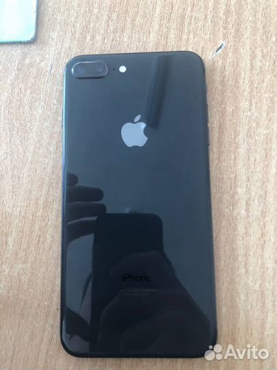 Телефон iPhone 8 plus обмен