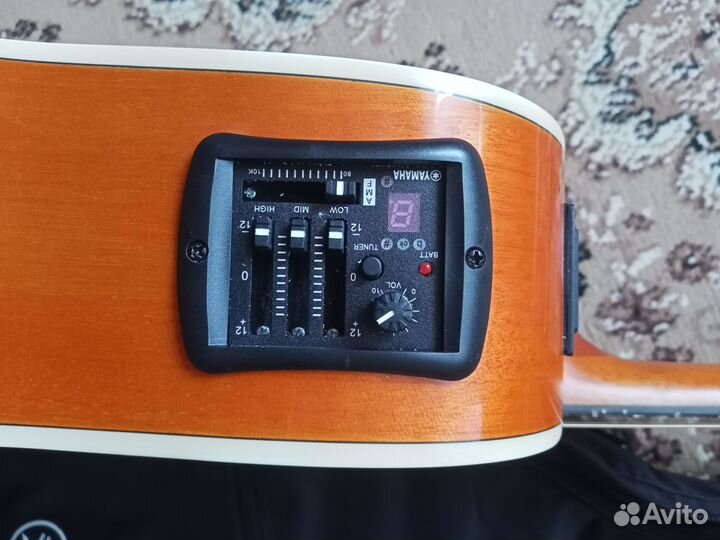 Электроакустическая гитара yamaha FX370