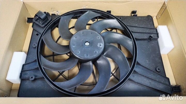 Вентилятор Cruze Astra J (новый / малый дефект)