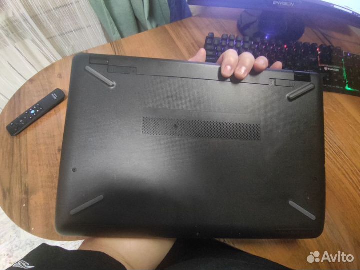 Ноутбук HP 15-bw654ur