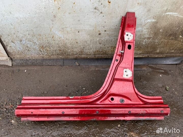 Порог левый Renault Duster K4MA606 2013