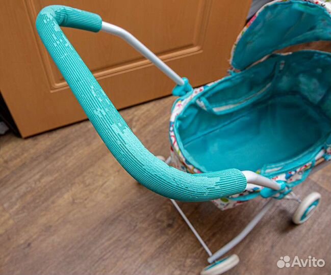 Коляска кукольная