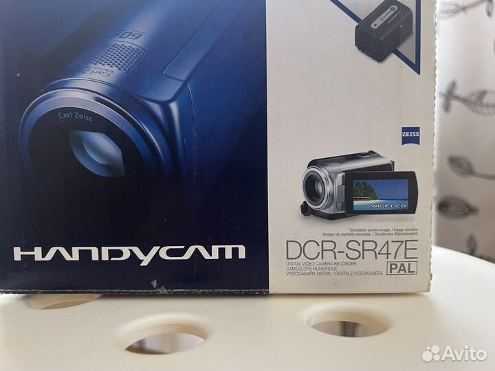 Видеокамера Sony handycam DCR-SR47E