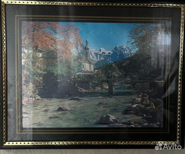 Картины постеры в хороших рамочках под стеклом