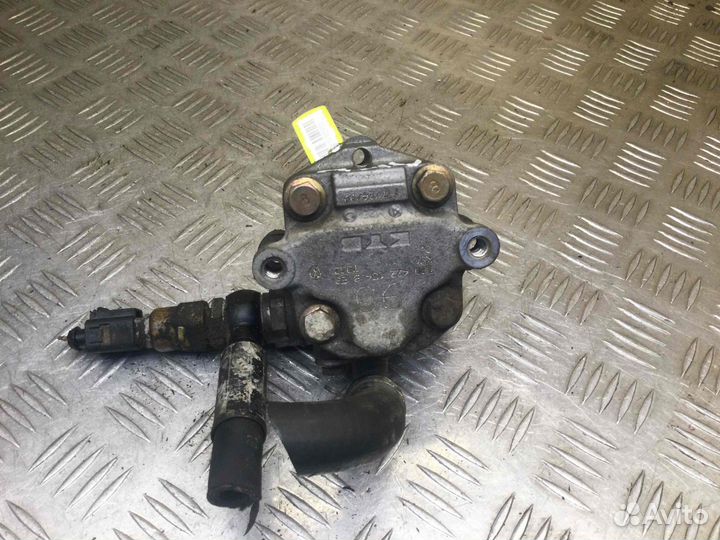 Насос гидроусилителя руля Volkswagen Golf 1J042215