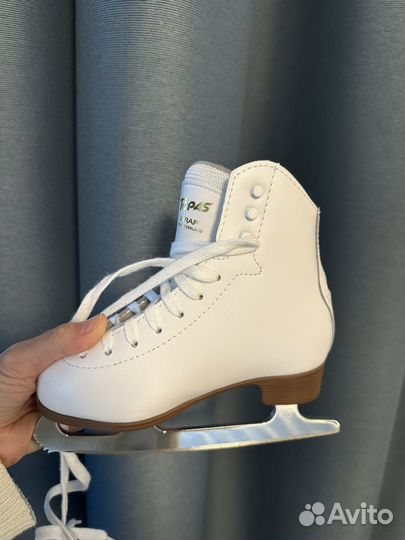 Коньки фигурные graf Topas детские 29