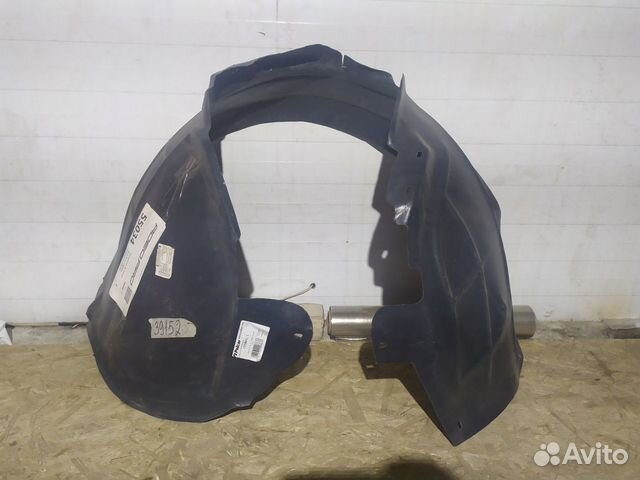 Подкрылок передний правый audi A6 2005