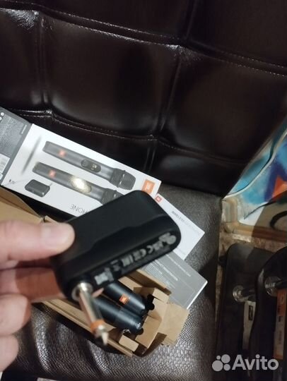 Микрофон для караоке беспроводной JBL