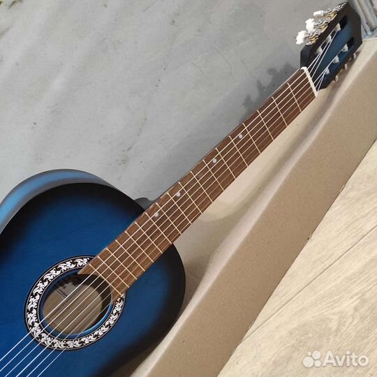Гитара новая классическая