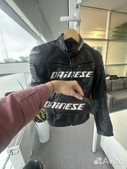 Мотокуртка кожаная dainese 44 rus(мужской размер)